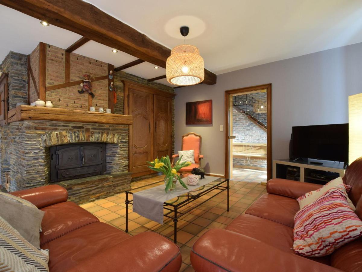 Cozy Holiday Home In Noville With Private Terrace Luzery Екстер'єр фото