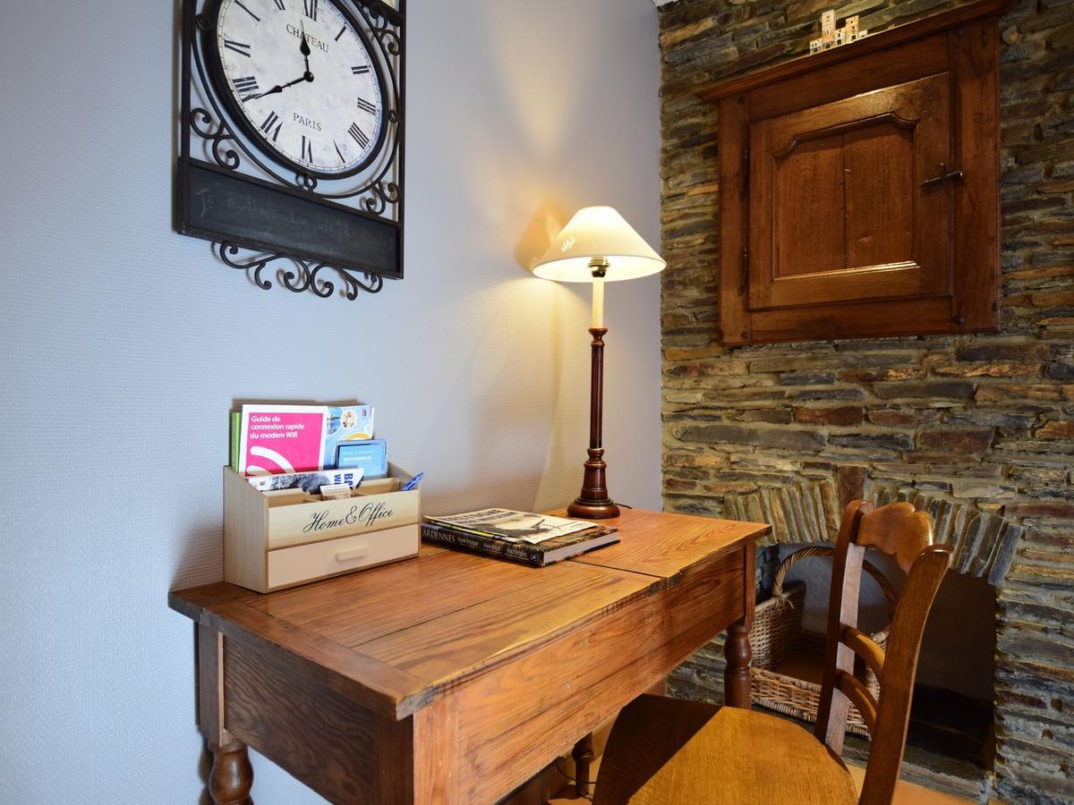 Cozy Holiday Home In Noville With Private Terrace Luzery Екстер'єр фото